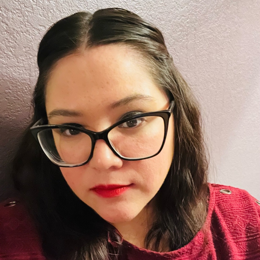 Meet your Posher, Andrea